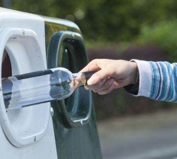 Recycling station